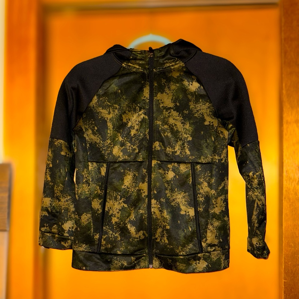Old Navy Boys Camo Hoodie, Size 10